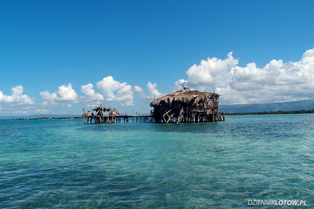 Floyd's Pelican Bar