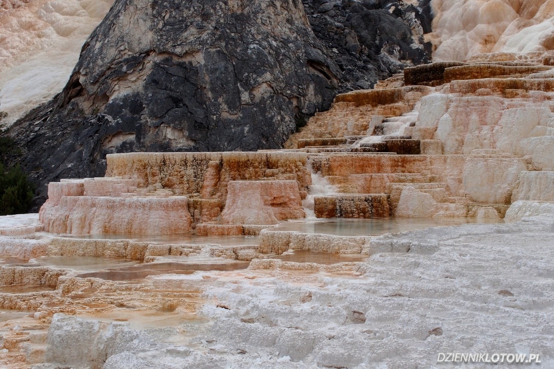 Mammoth Hot Spring Terraces